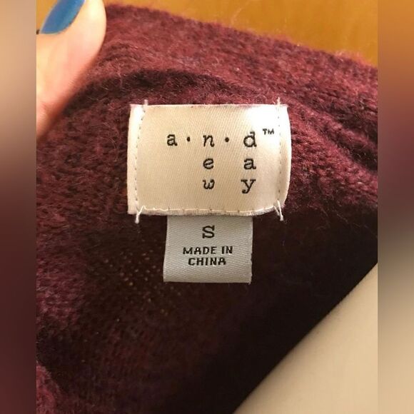 🔮 A NEW DAY | Maroon Open Fuzzy Cardigan Size Small - Picture 3 of 5